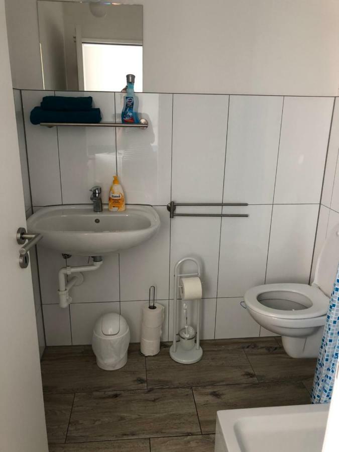 Fremdenzimmer Sas Hueckelhoven Luaran gambar