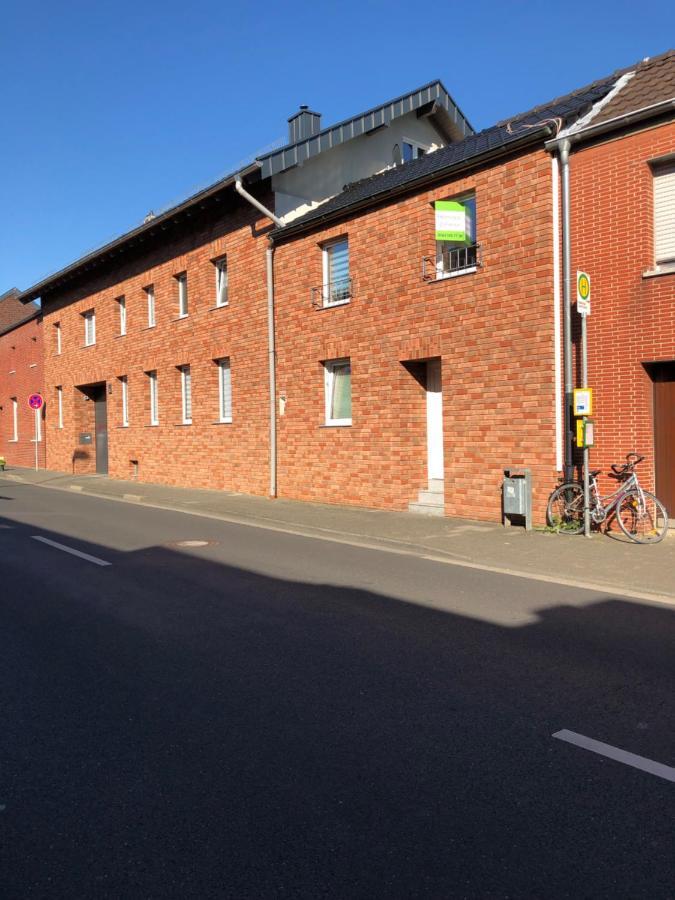 Fremdenzimmer Sas Hueckelhoven Luaran gambar